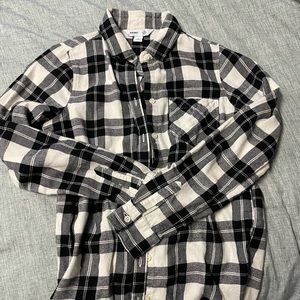 Old Navy shirt size small tall